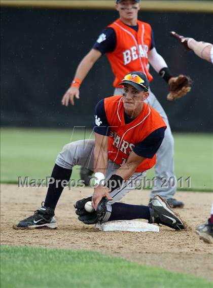 Thumbnail 1 in Briarcliff vs. Dunkirk (NYSPHSAA Class B Semifinal) photogallery.