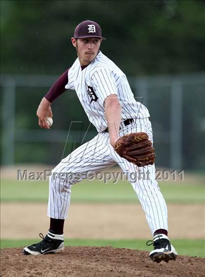 Thumbnail 1 in Briarcliff vs. Dunkirk (NYSPHSAA Class B Semifinal) photogallery.