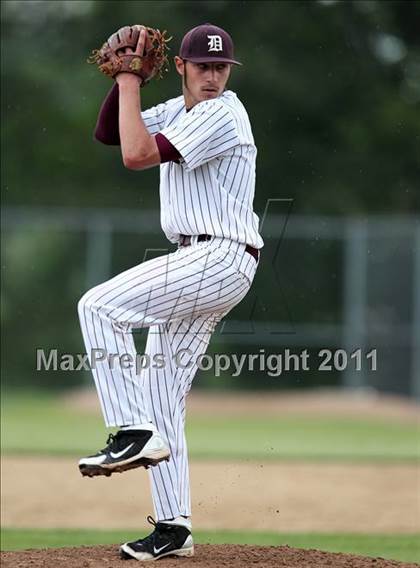 Thumbnail 2 in Briarcliff vs. Dunkirk (NYSPHSAA Class B Semifinal) photogallery.