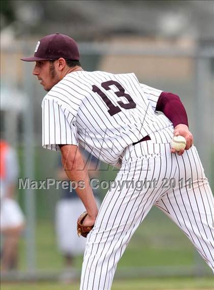 Thumbnail 2 in Briarcliff vs. Dunkirk (NYSPHSAA Class B Semifinal) photogallery.
