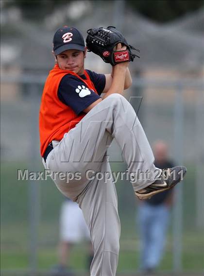 Thumbnail 1 in Briarcliff vs. Dunkirk (NYSPHSAA Class B Semifinal) photogallery.