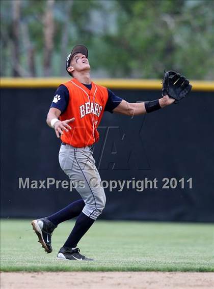 Thumbnail 1 in Briarcliff vs. Dunkirk (NYSPHSAA Class B Semifinal) photogallery.