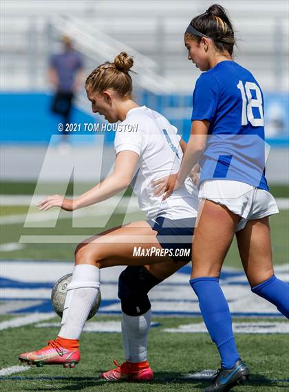 Thumbnail 1 in Crescenta Valley @ Alta Loma photogallery.