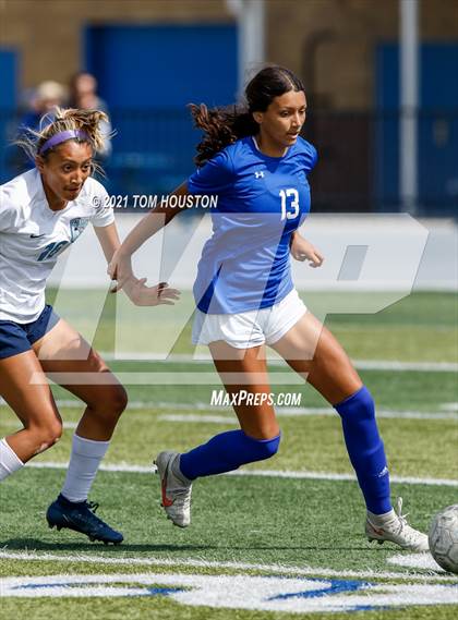 Thumbnail 3 in Crescenta Valley @ Alta Loma photogallery.
