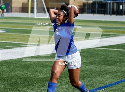 Thumbnail 2 in Crescenta Valley @ Alta Loma photogallery.