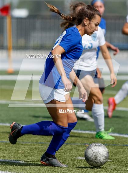 Thumbnail 3 in Crescenta Valley @ Alta Loma photogallery.
