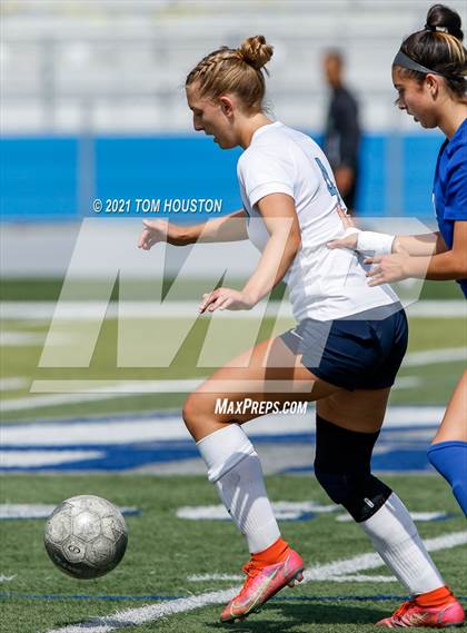 Thumbnail 2 in Crescenta Valley @ Alta Loma photogallery.