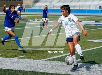 Thumbnail 1 in Crescenta Valley @ Alta Loma photogallery.