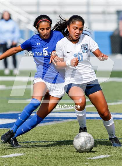 Thumbnail 3 in Crescenta Valley @ Alta Loma photogallery.