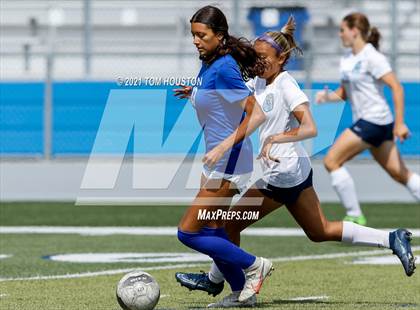 Thumbnail 1 in Crescenta Valley @ Alta Loma photogallery.