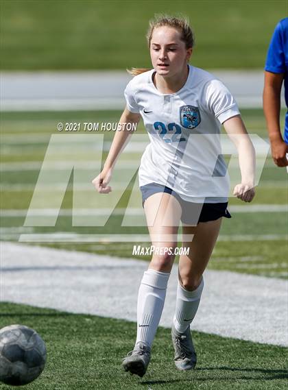 Thumbnail 3 in Crescenta Valley @ Alta Loma photogallery.