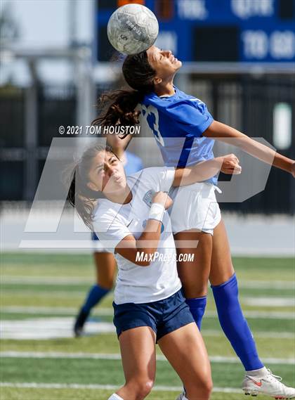 Thumbnail 2 in Crescenta Valley @ Alta Loma photogallery.