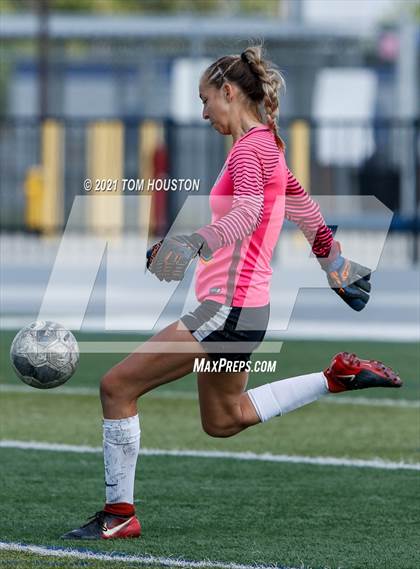 Thumbnail 2 in Crescenta Valley @ Alta Loma photogallery.