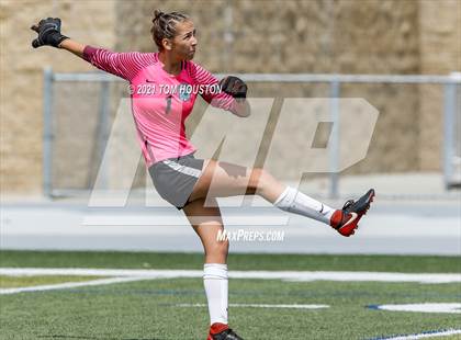 Thumbnail 1 in Crescenta Valley @ Alta Loma photogallery.