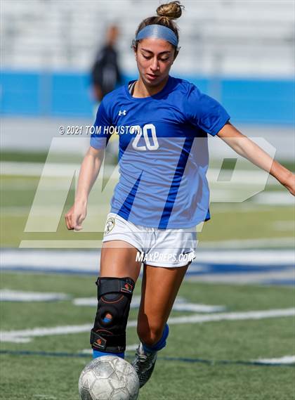 Thumbnail 3 in Crescenta Valley @ Alta Loma photogallery.