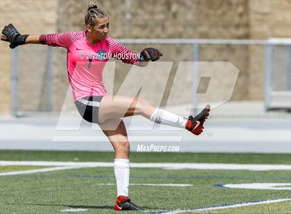 Thumbnail 3 in Crescenta Valley @ Alta Loma photogallery.