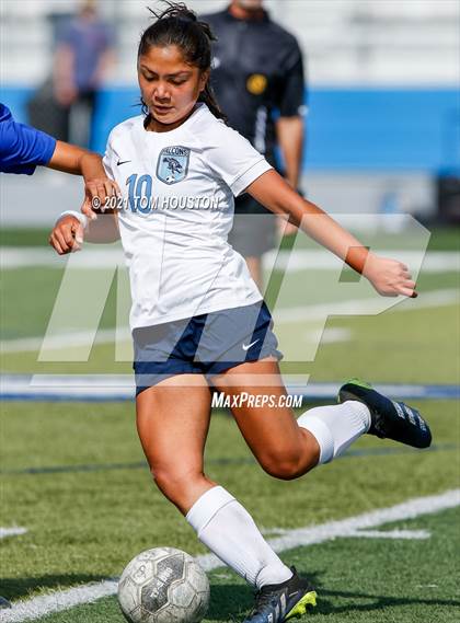 Thumbnail 2 in Crescenta Valley @ Alta Loma photogallery.