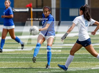 Thumbnail 3 in Crescenta Valley @ Alta Loma photogallery.