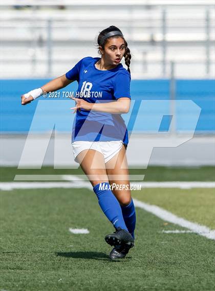 Thumbnail 1 in Crescenta Valley @ Alta Loma photogallery.