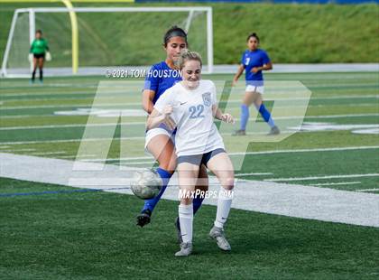 Thumbnail 1 in Crescenta Valley @ Alta Loma photogallery.