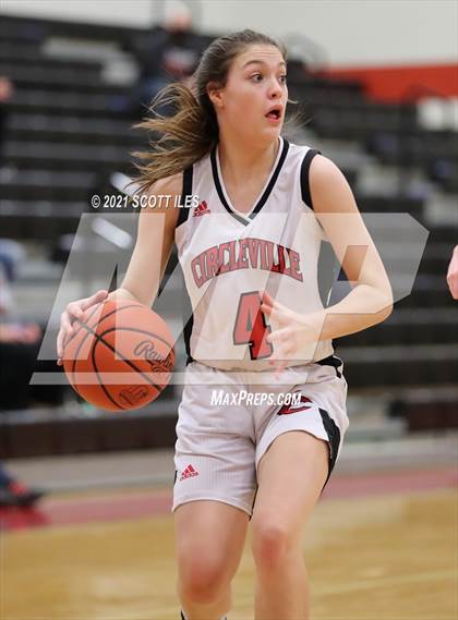 Thumbnail 1 in Hamilton Township vs. Circleville photogallery.