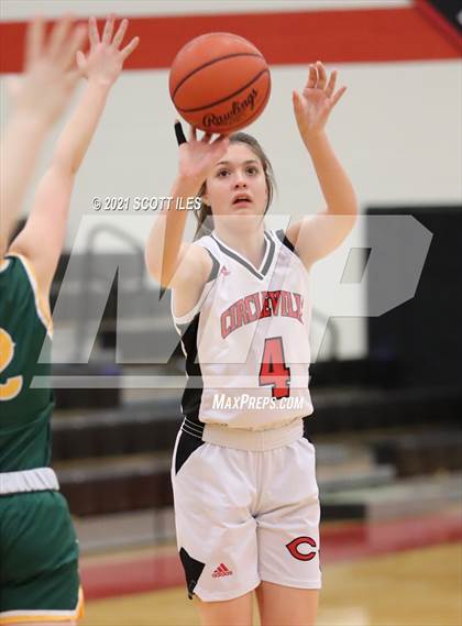 Thumbnail 2 in Hamilton Township vs. Circleville photogallery.