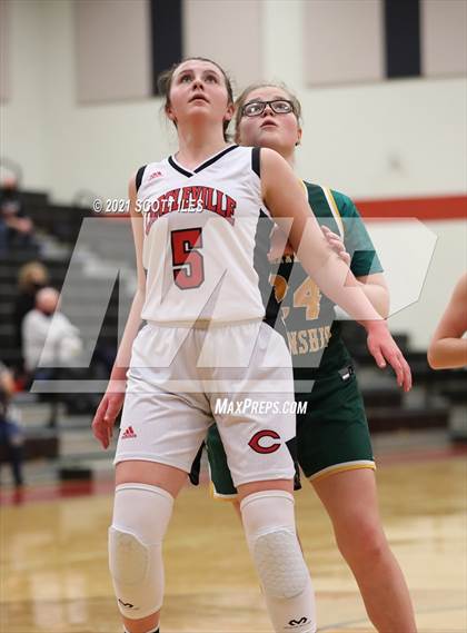 Thumbnail 2 in Hamilton Township vs. Circleville photogallery.