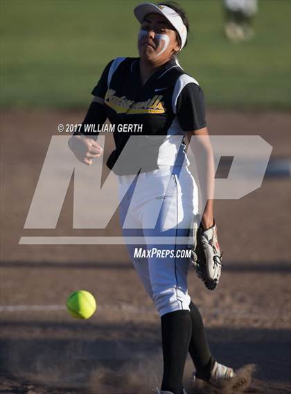 Thumbnail 2 in Watsonville vs. Pioneer (CIF CCS D1 Semifinal) photogallery.