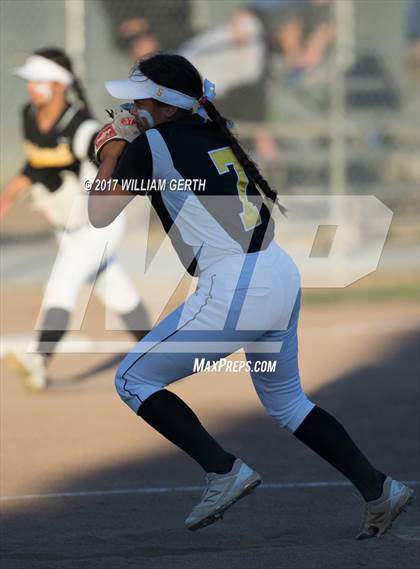Thumbnail 2 in Watsonville vs. Pioneer (CIF CCS D1 Semifinal) photogallery.