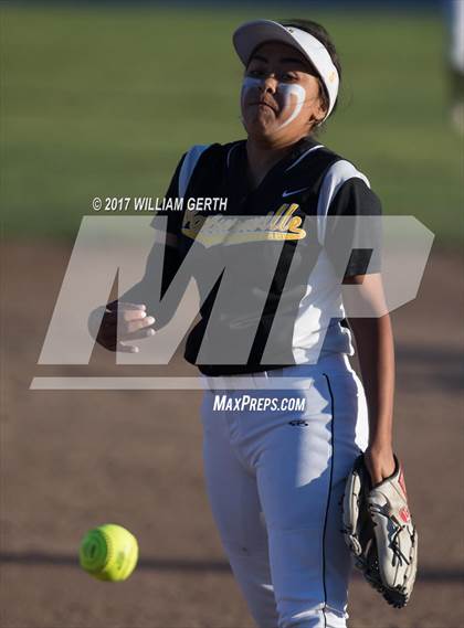 Thumbnail 2 in Watsonville vs. Pioneer (CIF CCS D1 Semifinal) photogallery.
