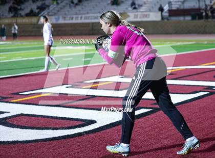 Thumbnail 2 in Oaks Christian vs Royal photogallery.