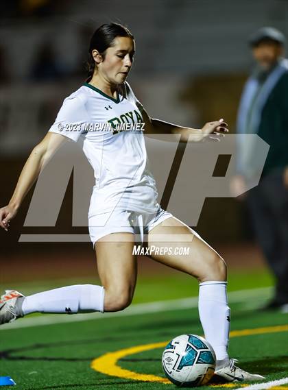 Thumbnail 3 in Oaks Christian vs Royal photogallery.
