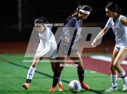 Thumbnail 3 in Oaks Christian vs Royal photogallery.