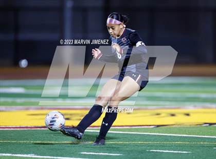 Thumbnail 1 in Oaks Christian vs Royal photogallery.