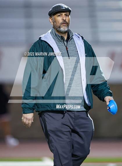 Thumbnail 2 in Oaks Christian vs Royal photogallery.