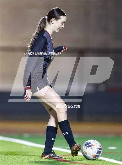 Thumbnail 2 in Oaks Christian vs Royal photogallery.