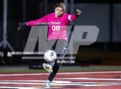 Thumbnail 1 in Oaks Christian vs Royal photogallery.