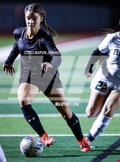 Thumbnail 2 in Oaks Christian vs Royal photogallery.