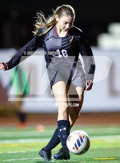 Thumbnail 2 in Oaks Christian vs Royal photogallery.