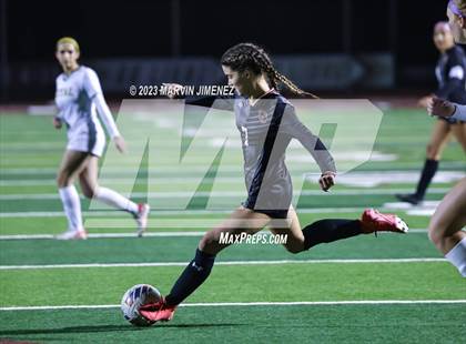 Thumbnail 1 in Oaks Christian vs Royal photogallery.