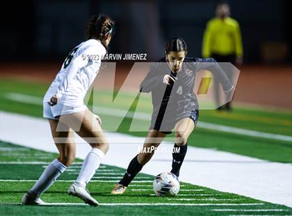 Thumbnail 3 in Oaks Christian vs Royal photogallery.