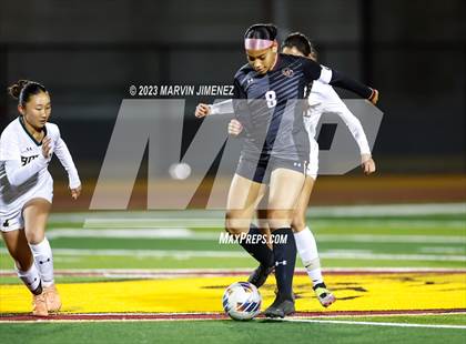 Thumbnail 1 in Oaks Christian vs Royal photogallery.