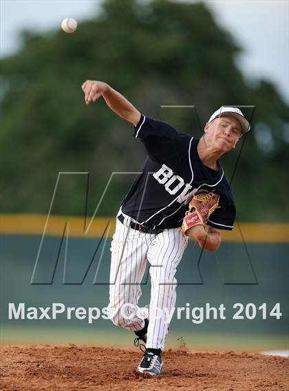 Thumbnail 2 in Bowie vs. McNeil photogallery.