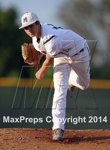 Thumbnail 3 in Bowie vs. McNeil photogallery.
