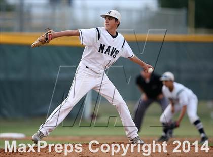 Thumbnail 2 in Bowie vs. McNeil photogallery.