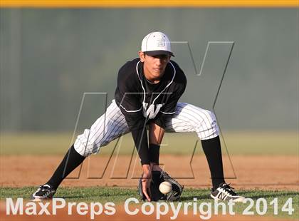 Thumbnail 2 in Bowie vs. McNeil photogallery.