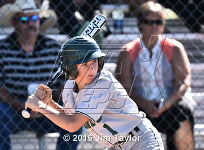 Thumbnail 2 in Lipan @ Santo photogallery.
