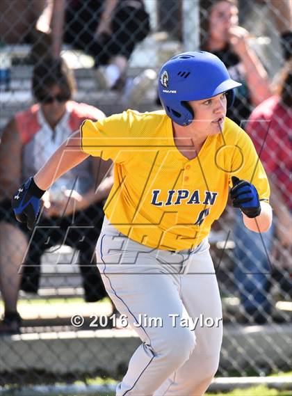 Thumbnail 3 in Lipan @ Santo photogallery.