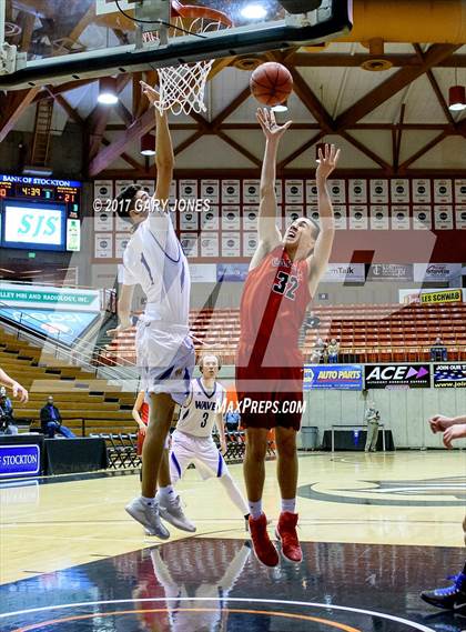 Thumbnail 3 in Sacramento Waldorf vs Sacramento Adventist (CIF SJS D6 Final) photogallery.