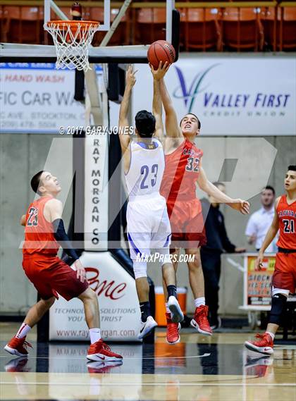 Thumbnail 1 in Sacramento Waldorf vs Sacramento Adventist (CIF SJS D6 Final) photogallery.